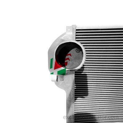 Isuzu Intercooler C02151100 тяжелый грузовик высококачественный интеркулер воздушный охладитель